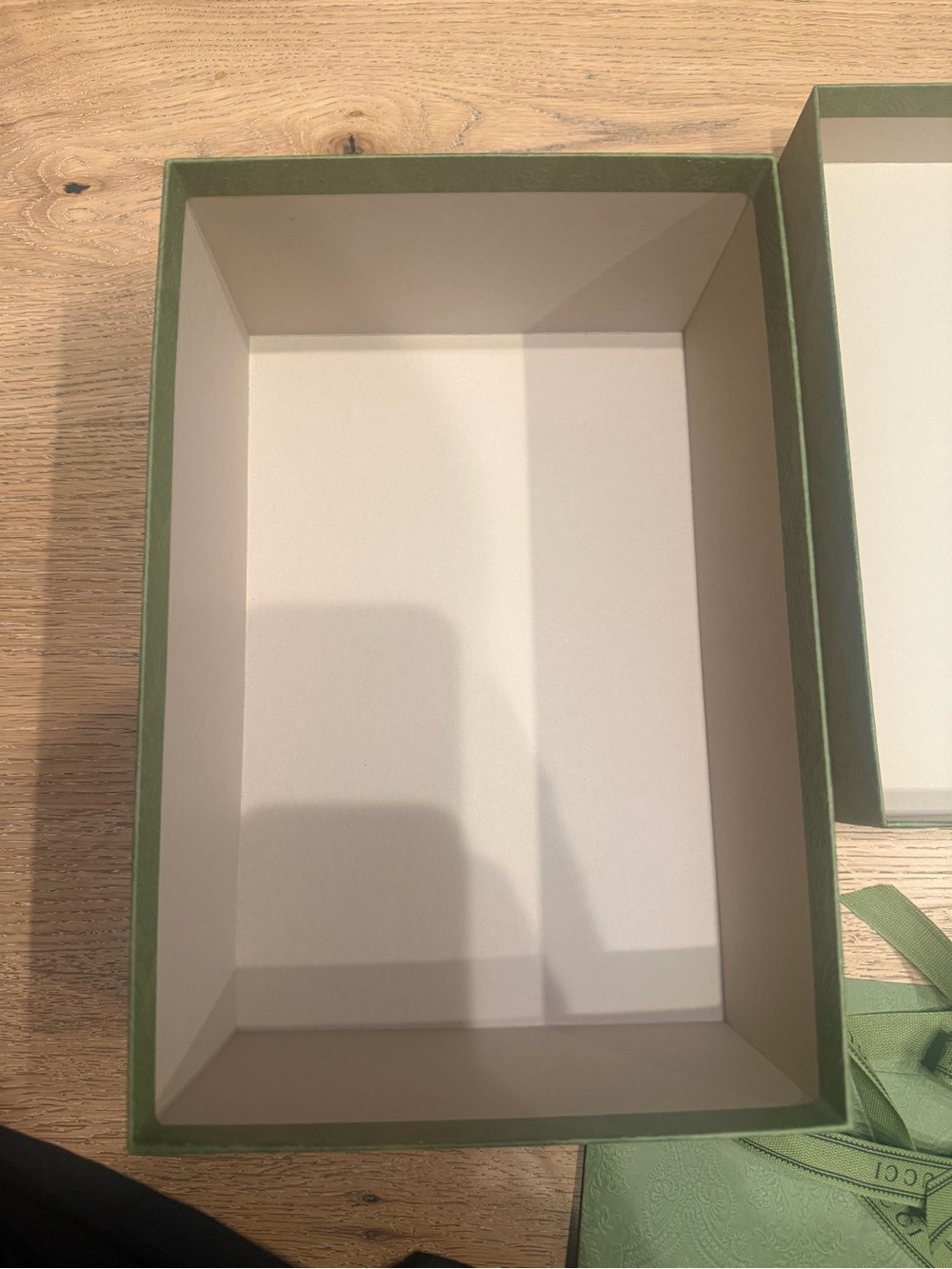 Gucci Olive Green Gift Box with Branded Ribbon and self sealing envelope - Picture 12 of 12